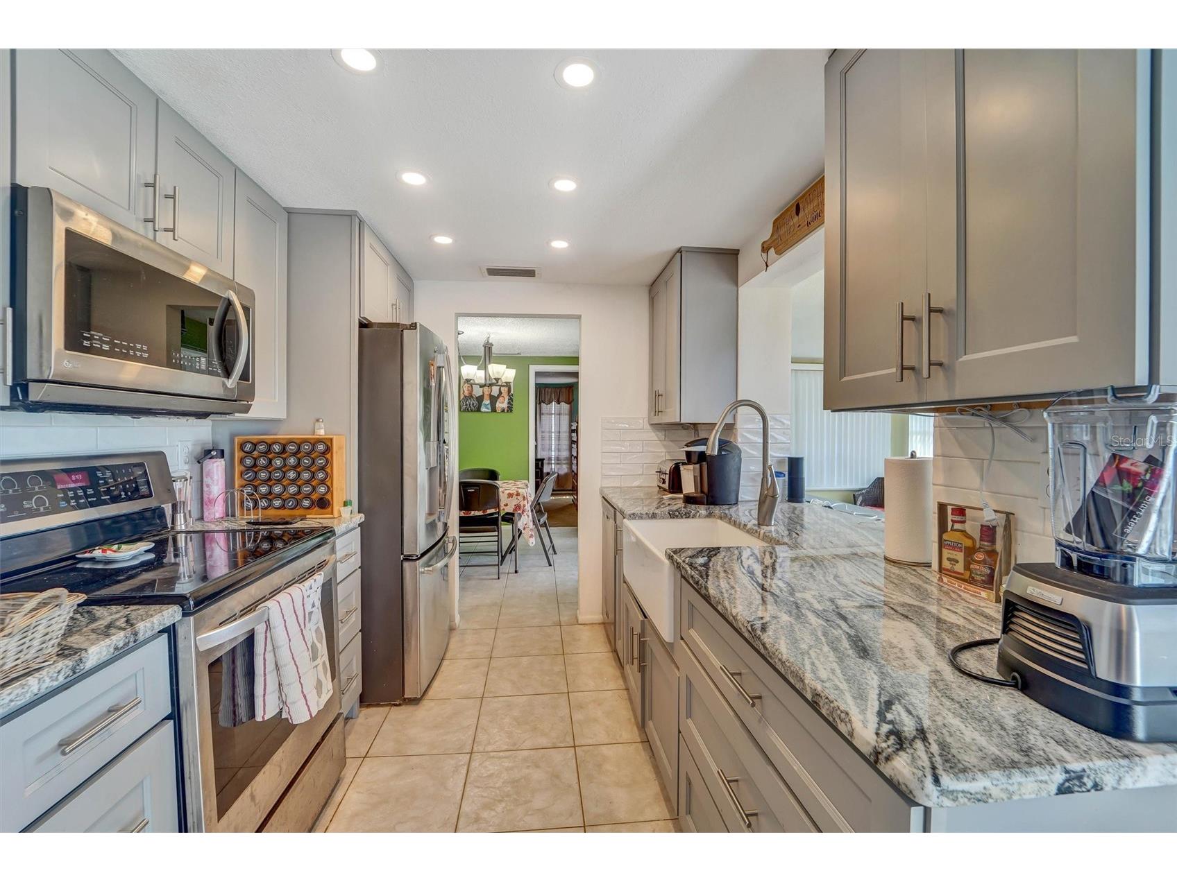 10800 Los Santos Drive Port Richey FL 34668 W7887679 image16