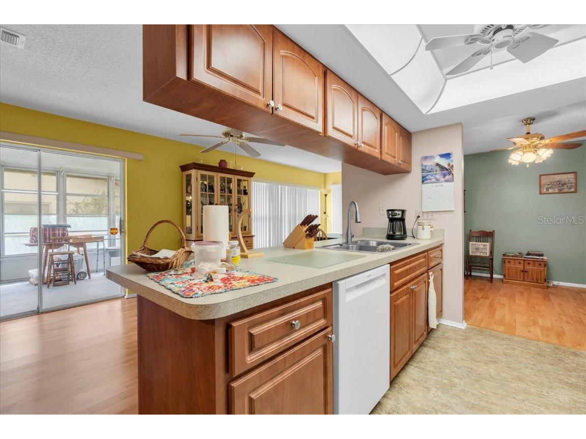 10800 Teer Lane Port Richey FL 34668 W7879601 image11