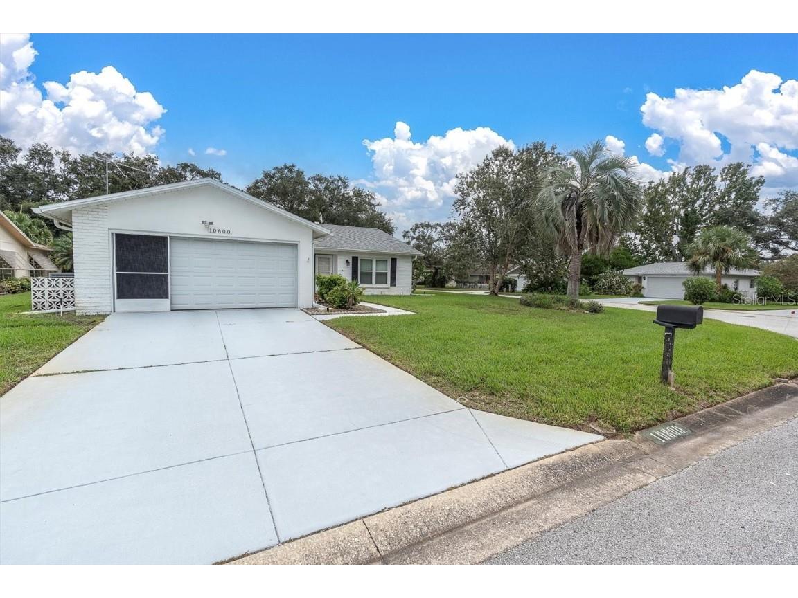 10800 Teer Lane Port Richey FL 34668 W7879601 image33