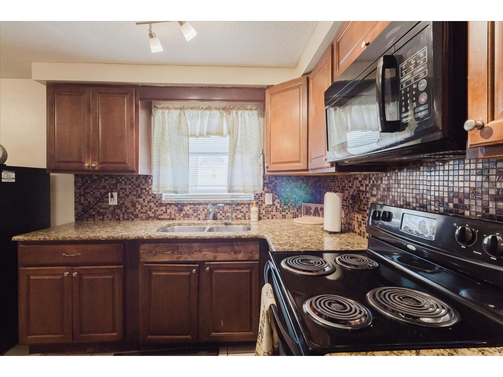 10801 Fillmore Avenue Port Richey FL 34668 TB8482551 image25