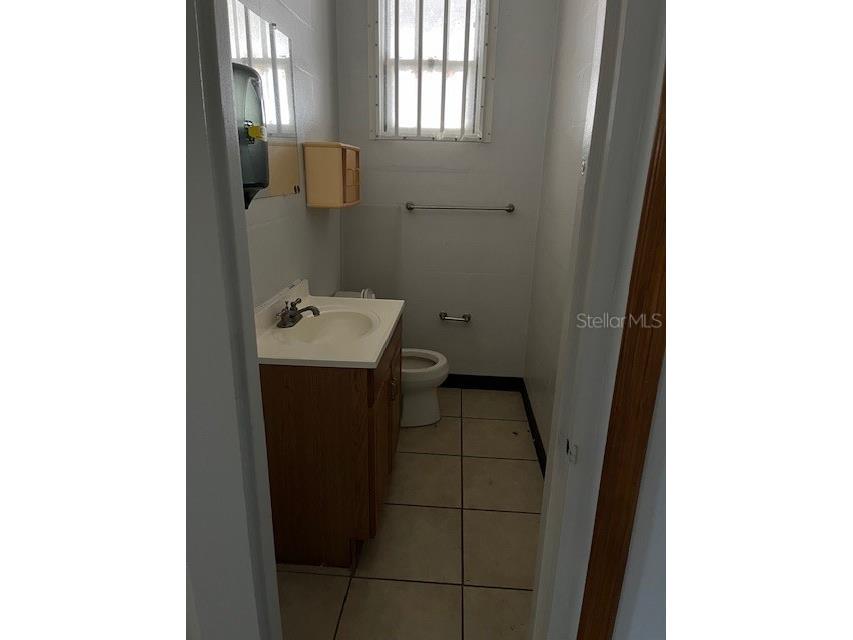 10802 Main Street #A Thonotosassa FL 33592 TB8363464 image4