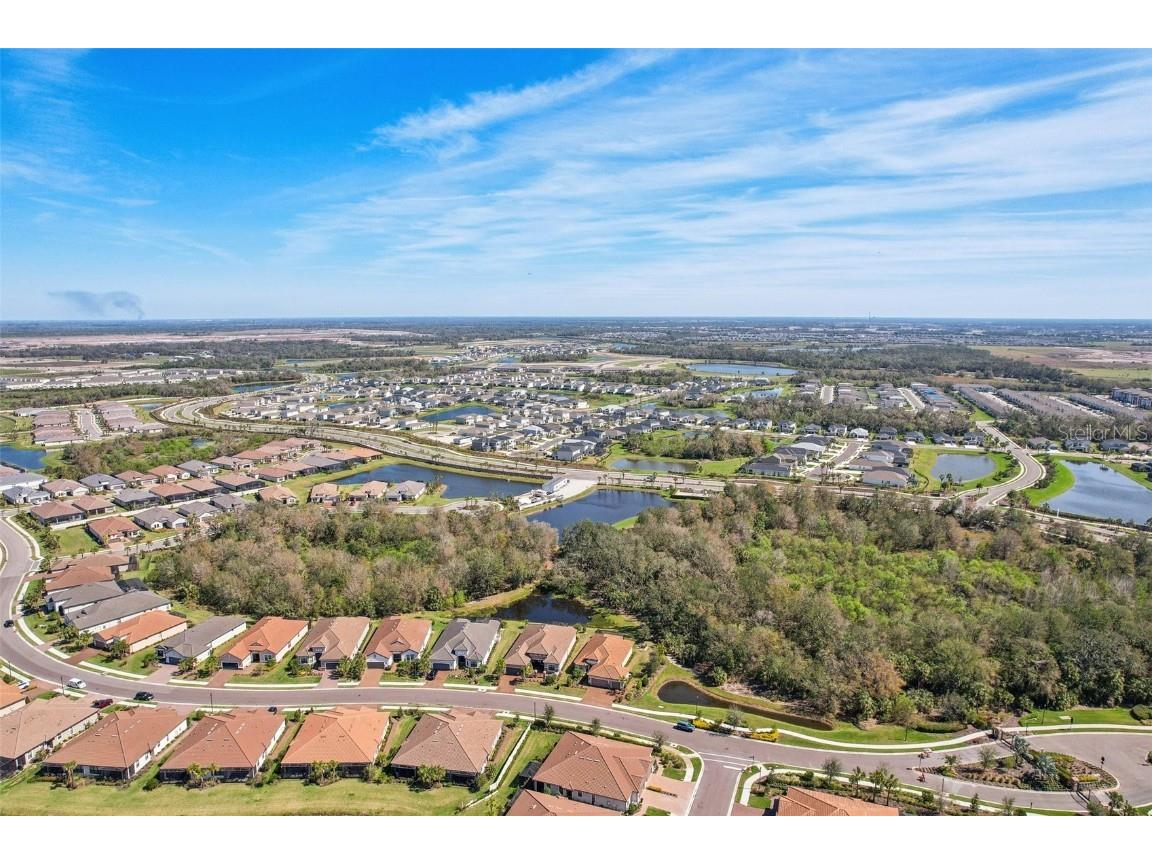 10802 Seasons Way Palmetto FL 34221 A4677078 image50