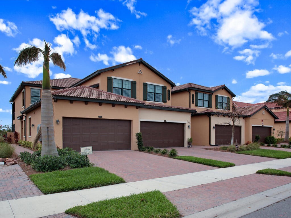 10805 Tarflower Drive #101 Venice FL 34293 C7466935 image1