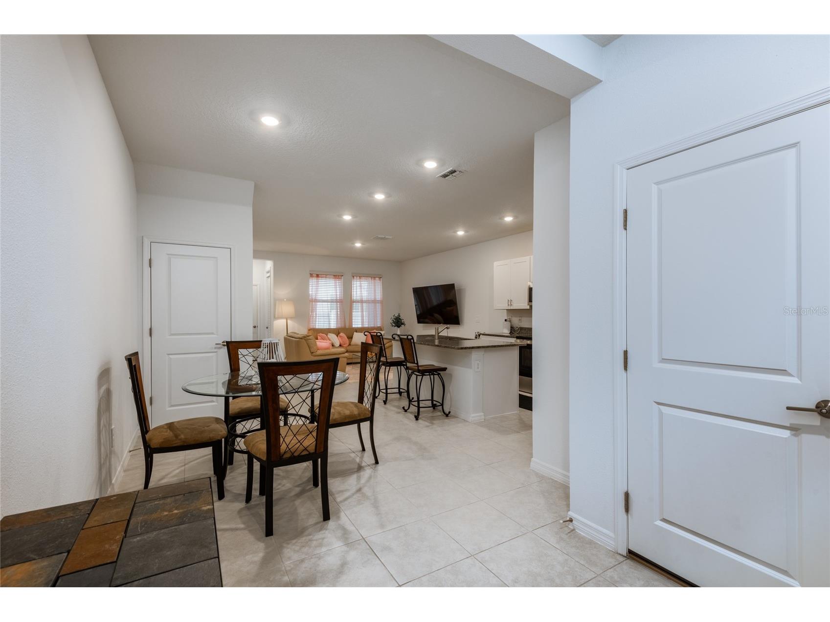 10807 E Fort White Court Tampa FL 33647 TB8516584 image6
