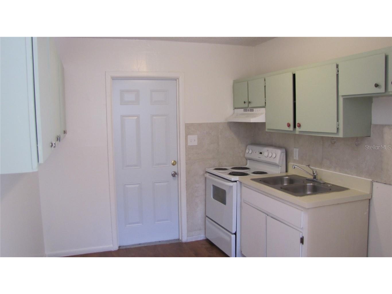 10807 N 11th Street Tampa FL 33612 TB8447462 image3