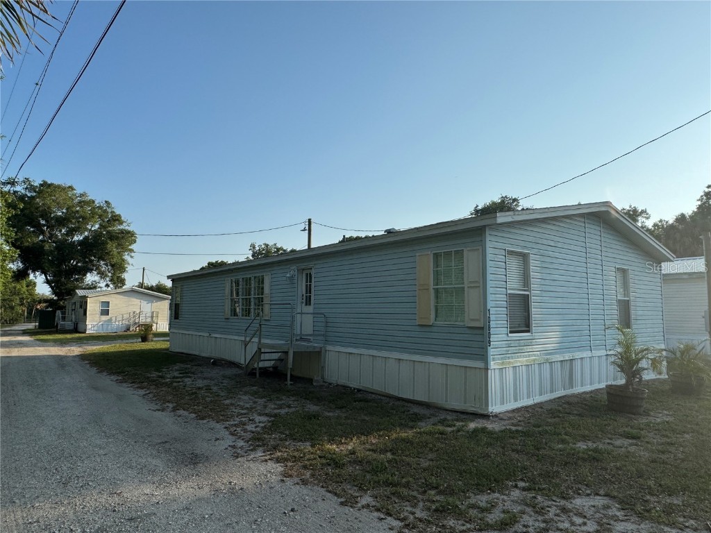 10809 Cozarts Chalet Drive Gibsonton FL 33534 T3524964 image1
