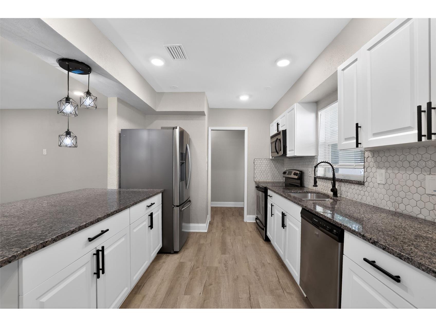 1081 55th Terrace S Saint Petersburg FL 33705 A4690888 image22