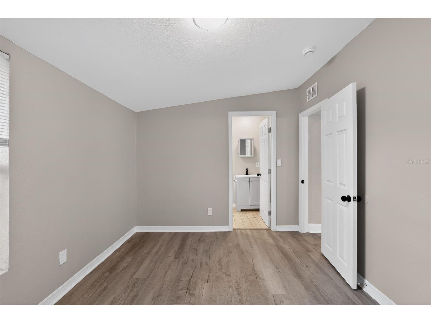 1081 55th Terrace S Saint Petersburg FL 33705 A4690888 image33