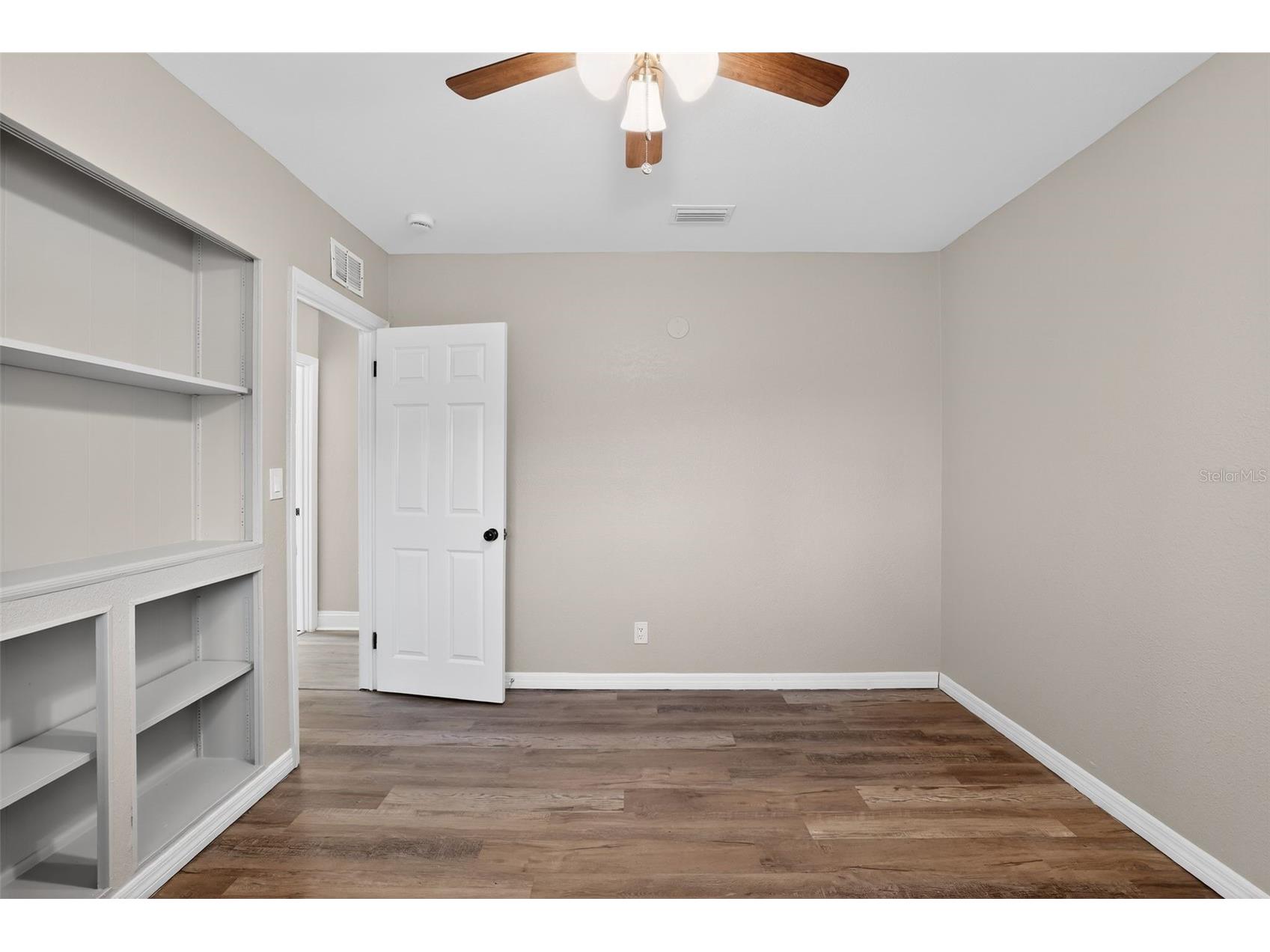 1081 55th Terrace S Saint Petersburg FL 33705 A4690888 image38