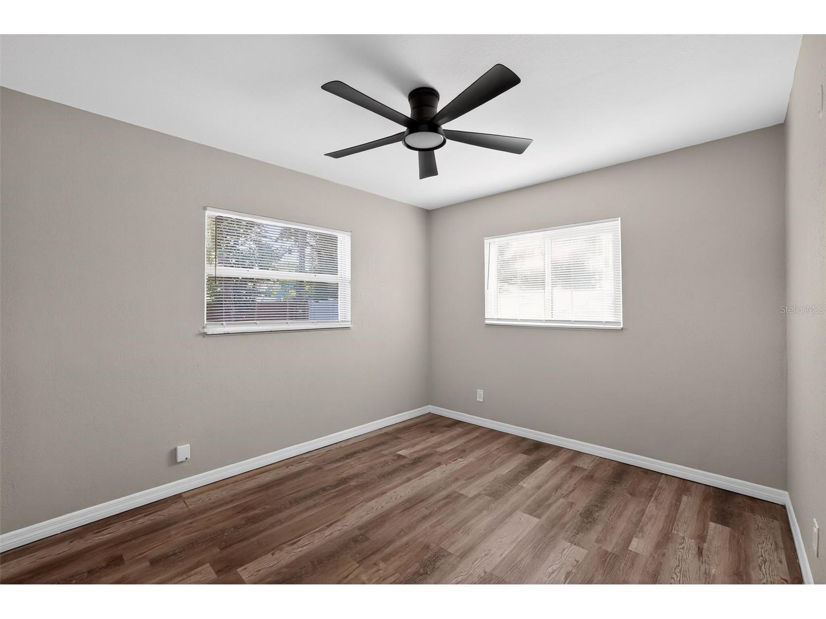 1081 55th Terrace S Saint Petersburg FL 33705 A4690888 image6