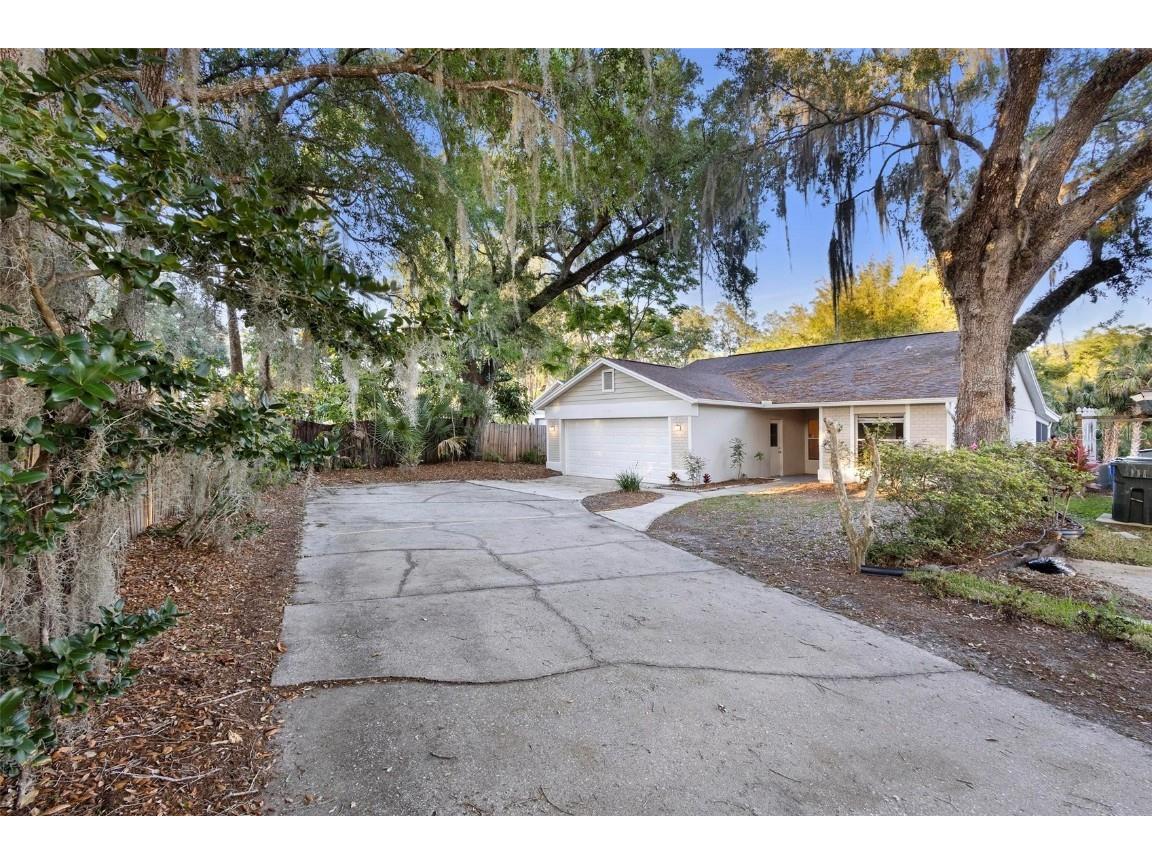 1081 Dees Drive Oviedo FL 32765 V4935543 image1