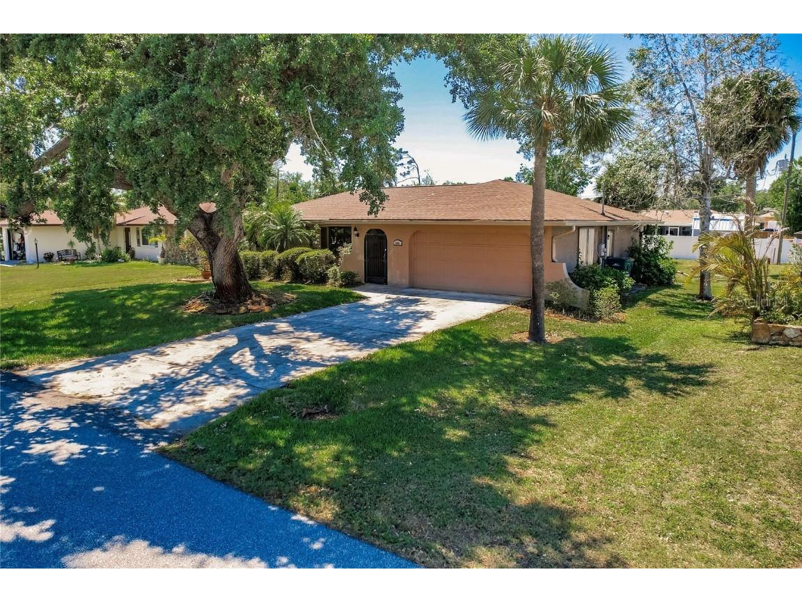 1081 Waterside Street Port Charlotte FL 33952 C7490672 image1