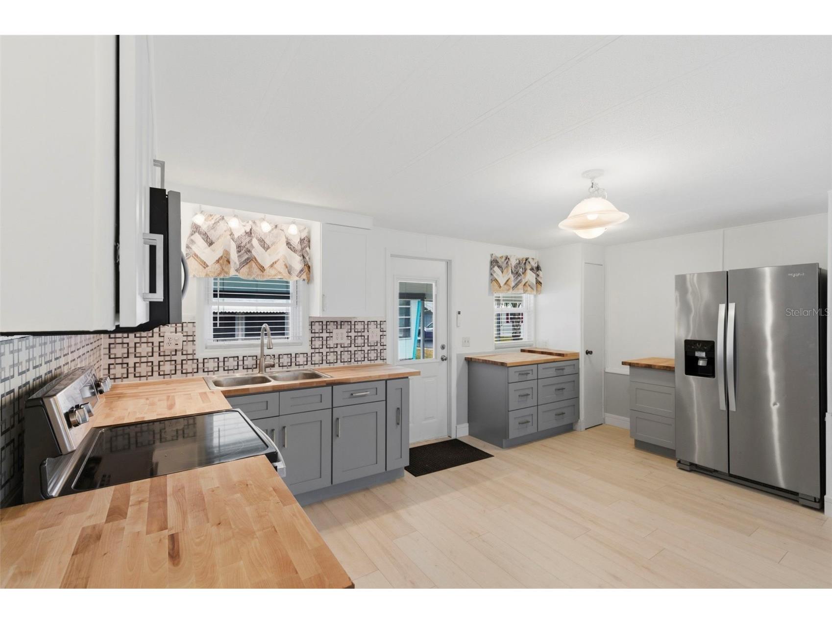 10810 Freedom Drive Port Richey FL 34668 W7883074 image9