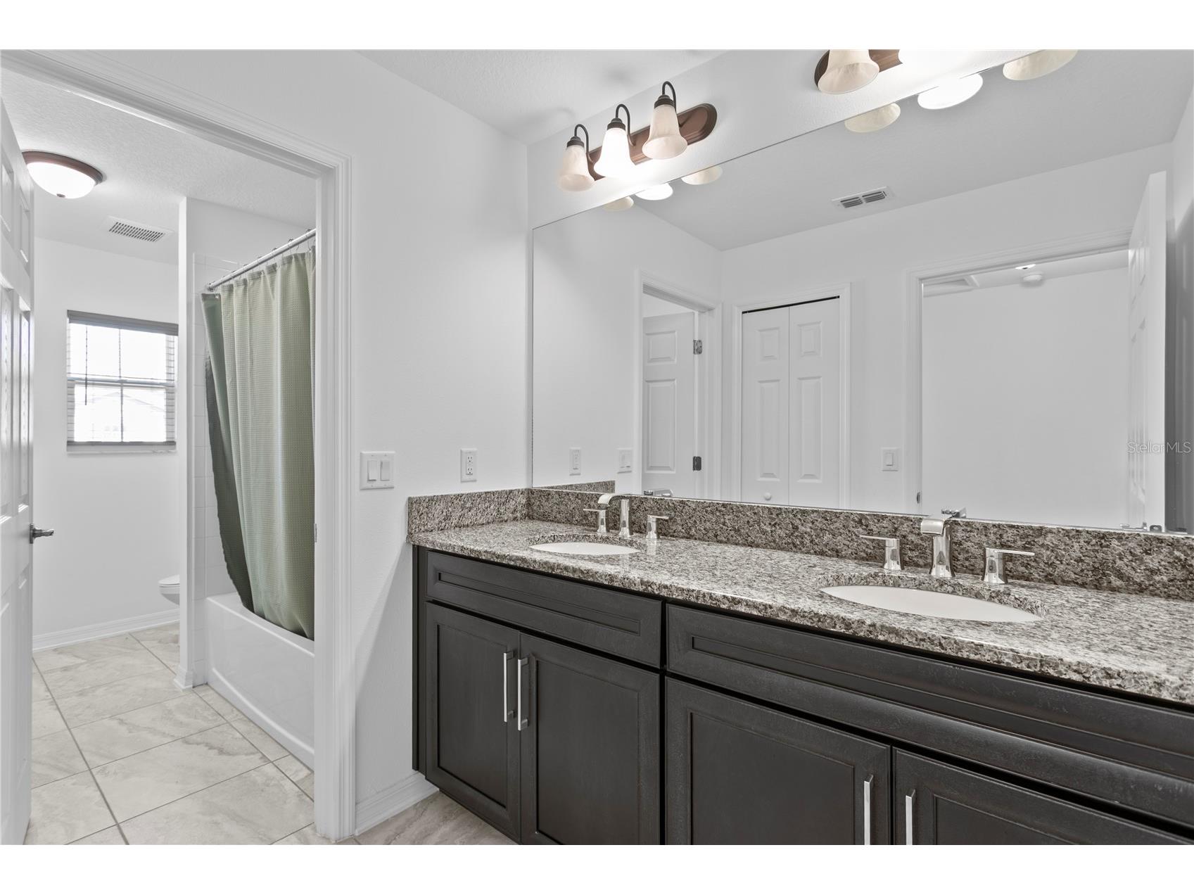 10813 Windswept Garden Way Tampa FL 33647 TB8489320 image31