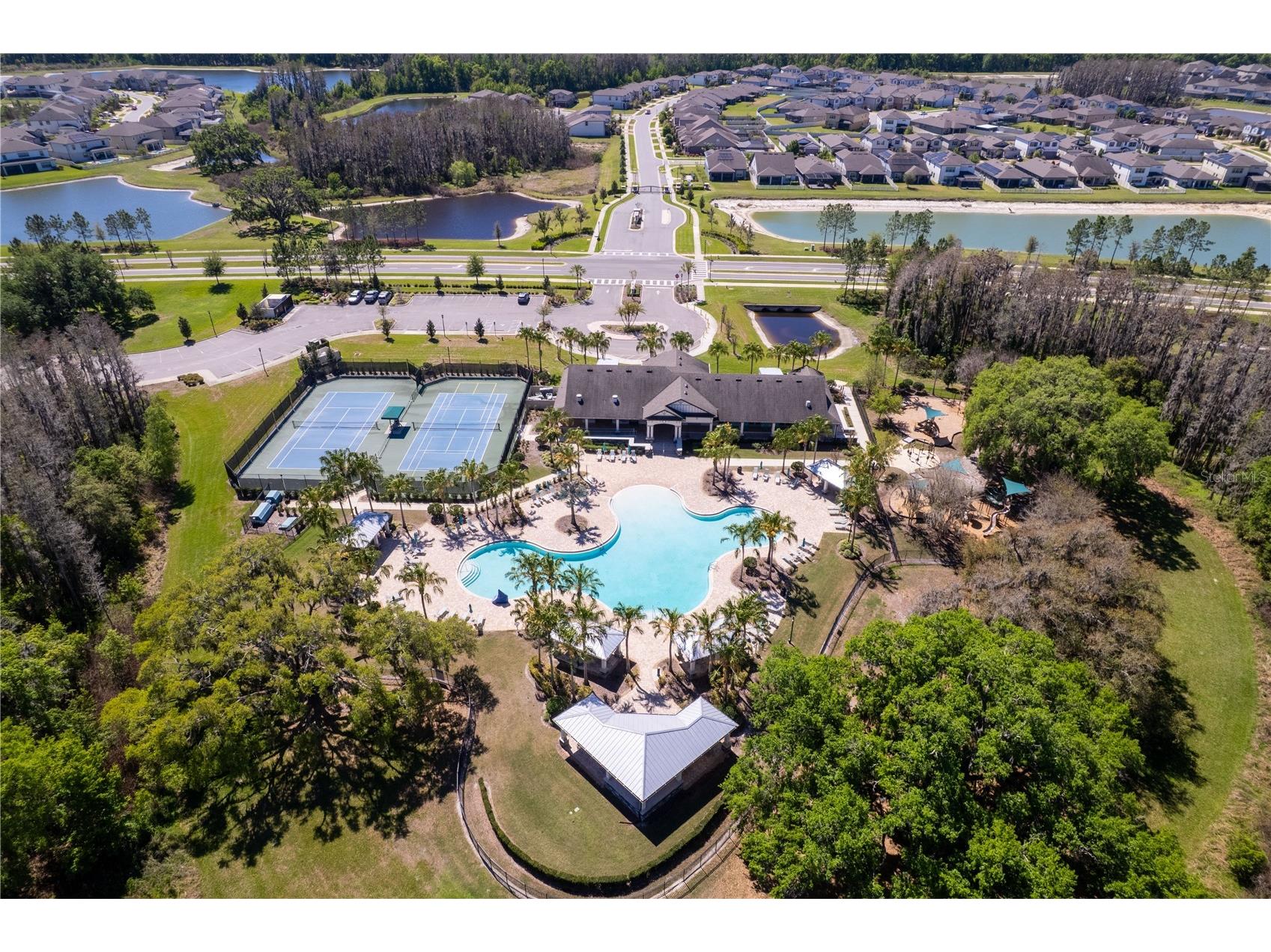 10813 Windswept Garden Way Tampa FL 33647 TB8489320 image51