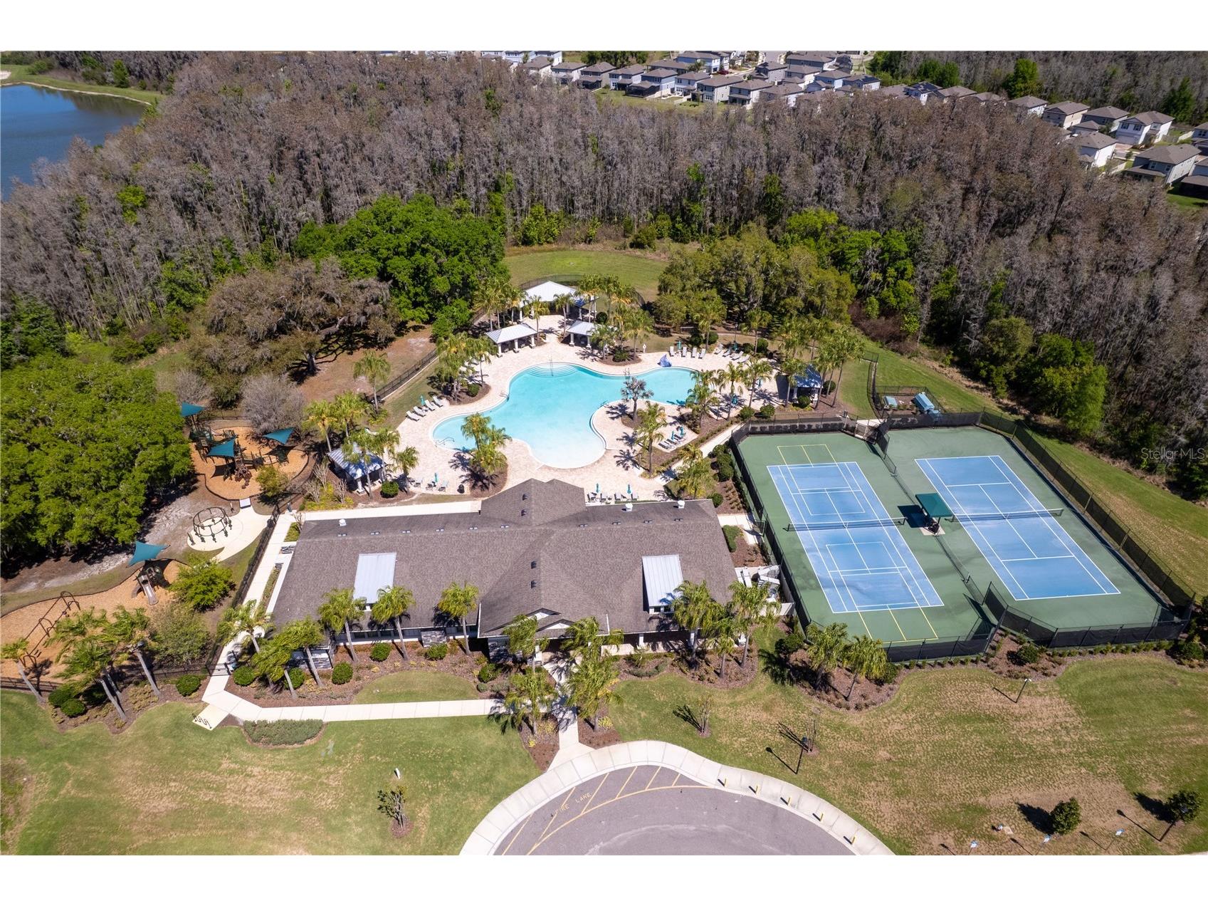 10813 Windswept Garden Way Tampa FL 33647 TB8489320 image55