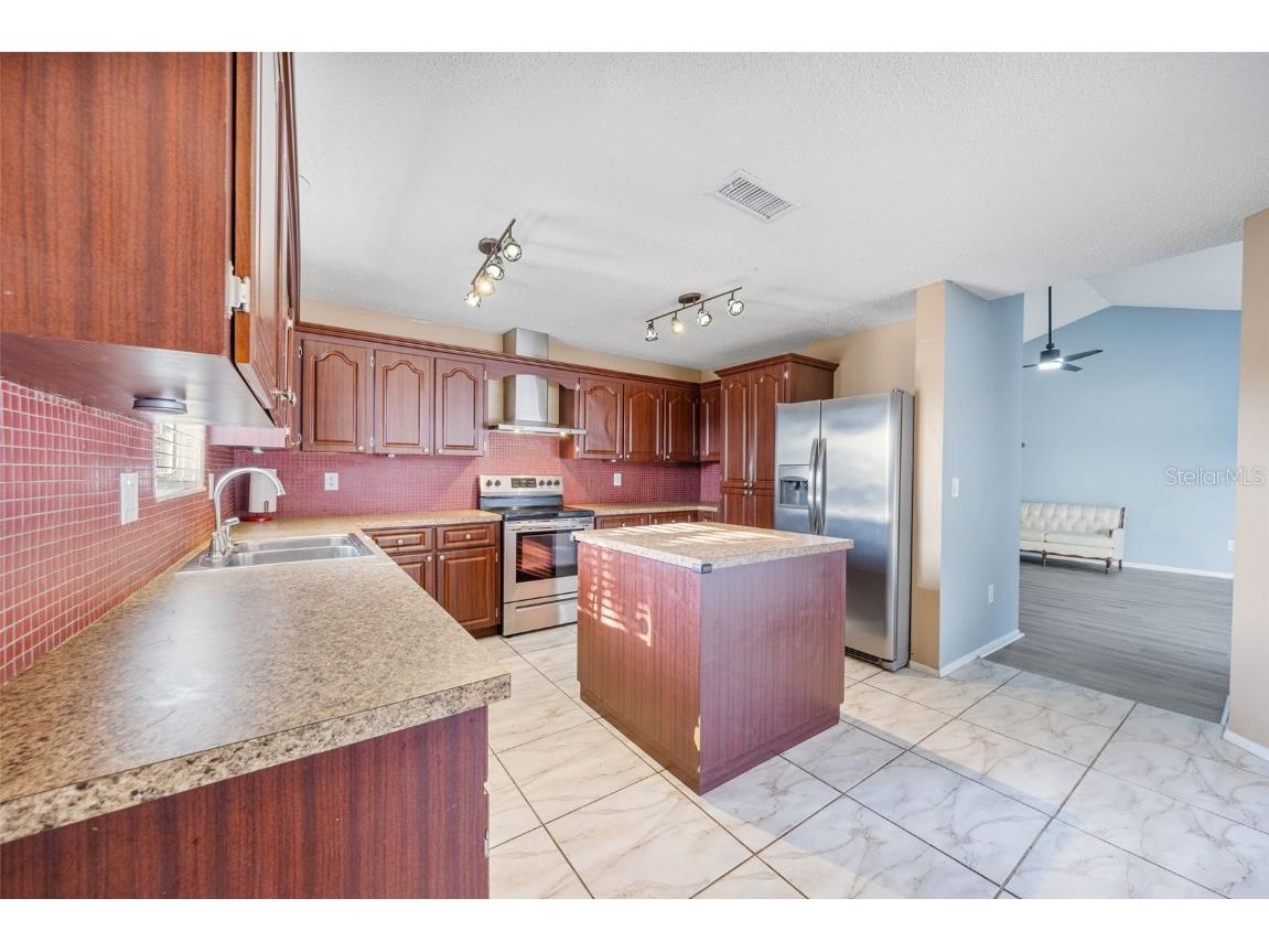 10815 Venice Circle Tampa FL 33635 TB8449720 image17