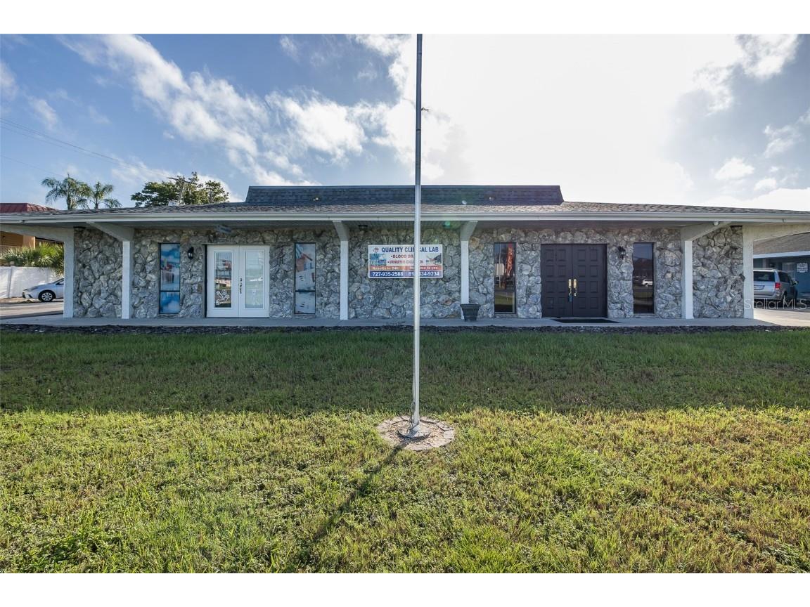 10816 Us Highway 19 Port Richey FL 34668 W7879514 image1