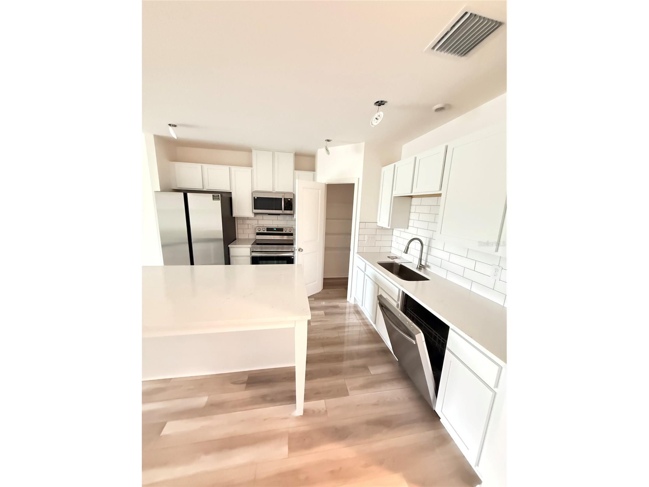 10817 Ironwood Tree Way San Antonio FL 33576 O6408186 image5