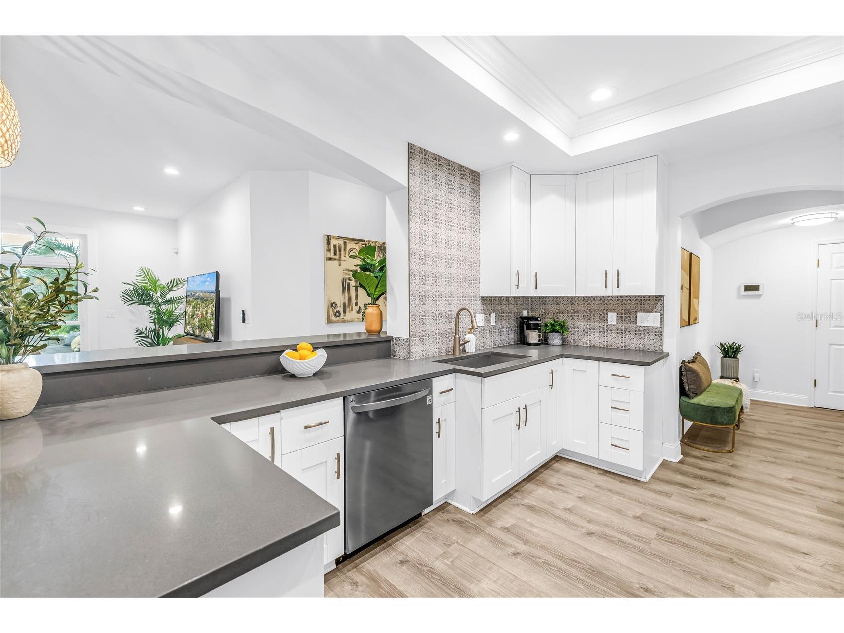 10819 Seminole Drive N Saint Petersburg FL 33708 TB8509289 image18
