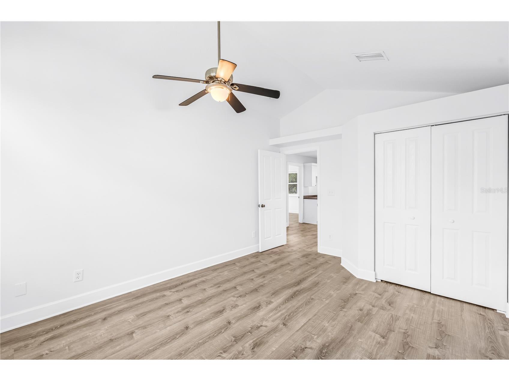 10819 Seminole Drive N Saint Petersburg FL 33708 TB8509289 image69