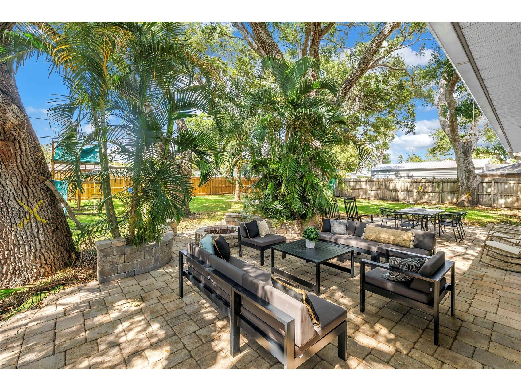 10819 Seminole Drive N Saint Petersburg FL 33708 TB8509289 image75