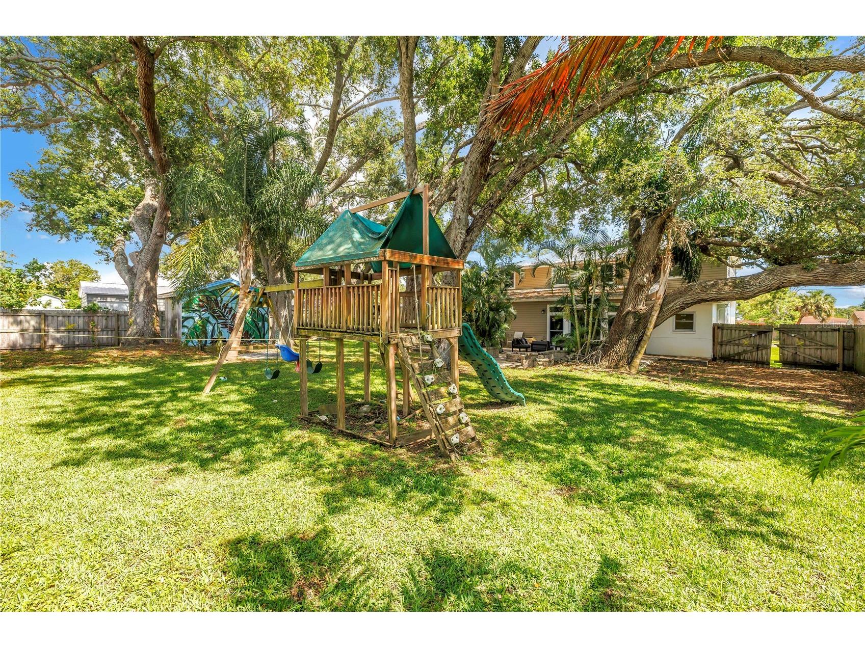 10819 Seminole Drive N Saint Petersburg FL 33708 TB8509289 image93