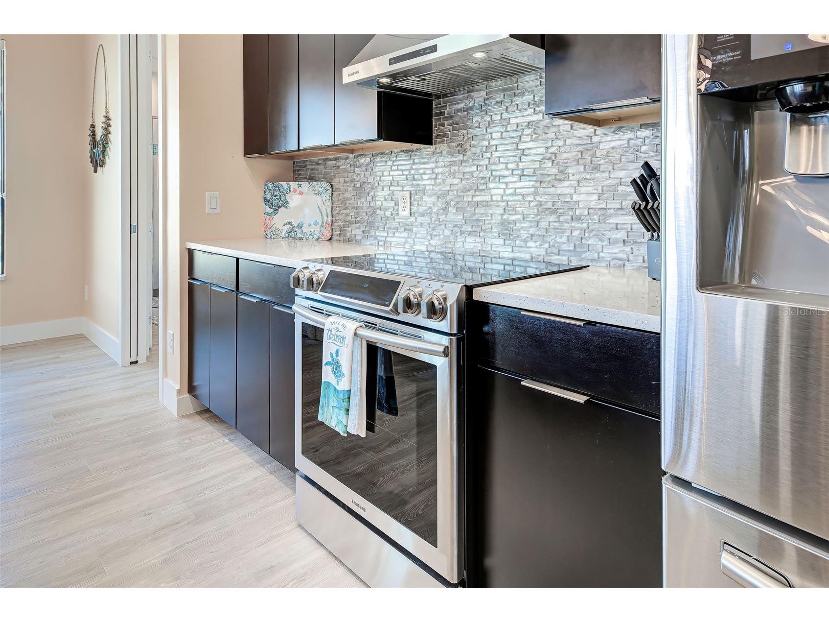 1082 Boundary Boulevard Rotonda West FL 33947 - ROTONDA RIVER D6147184 image12
