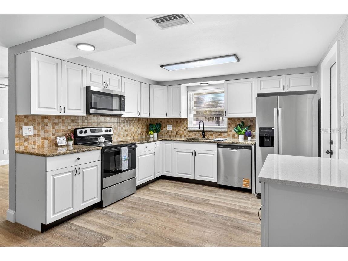 10822 Lyndale Avenue Port Richey FL 34668 TB8448177 image6