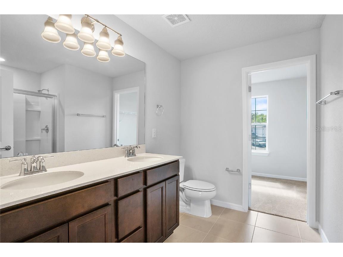 10822 Windswept Garden Way Tampa FL 33647 TB8446575 image23