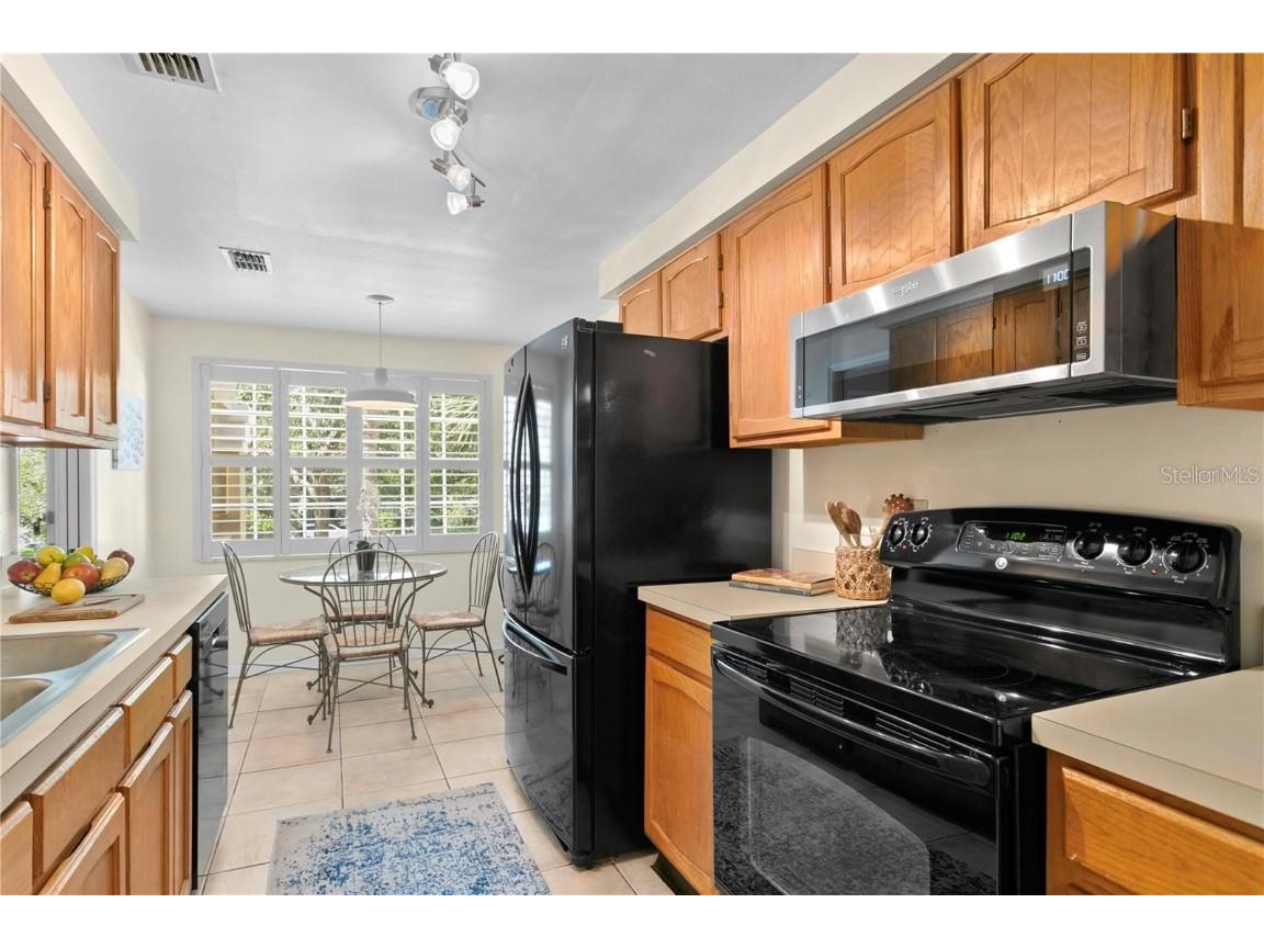 10823 Indian Hills Court #33 Seminole FL 33777 TB8446226 image11