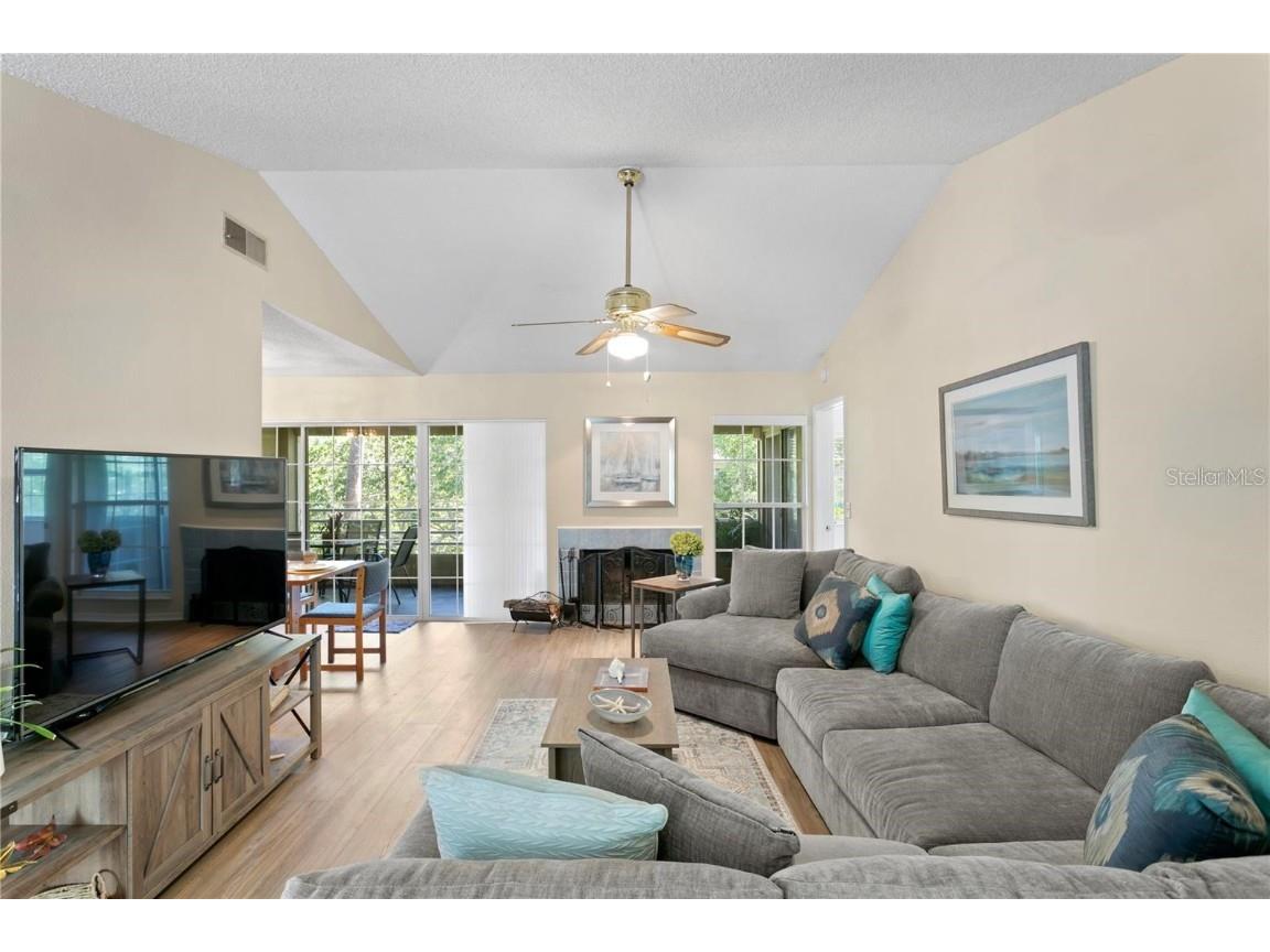 10823 Indian Hills Court #33 Seminole FL 33777 TB8446226 image2