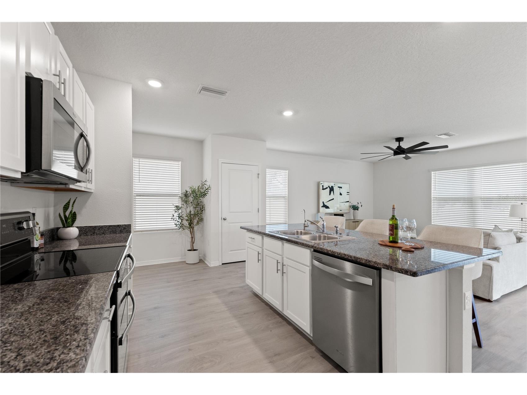 10823 Trailing Vine Drive Tampa FL 33610 TB8527750 image12