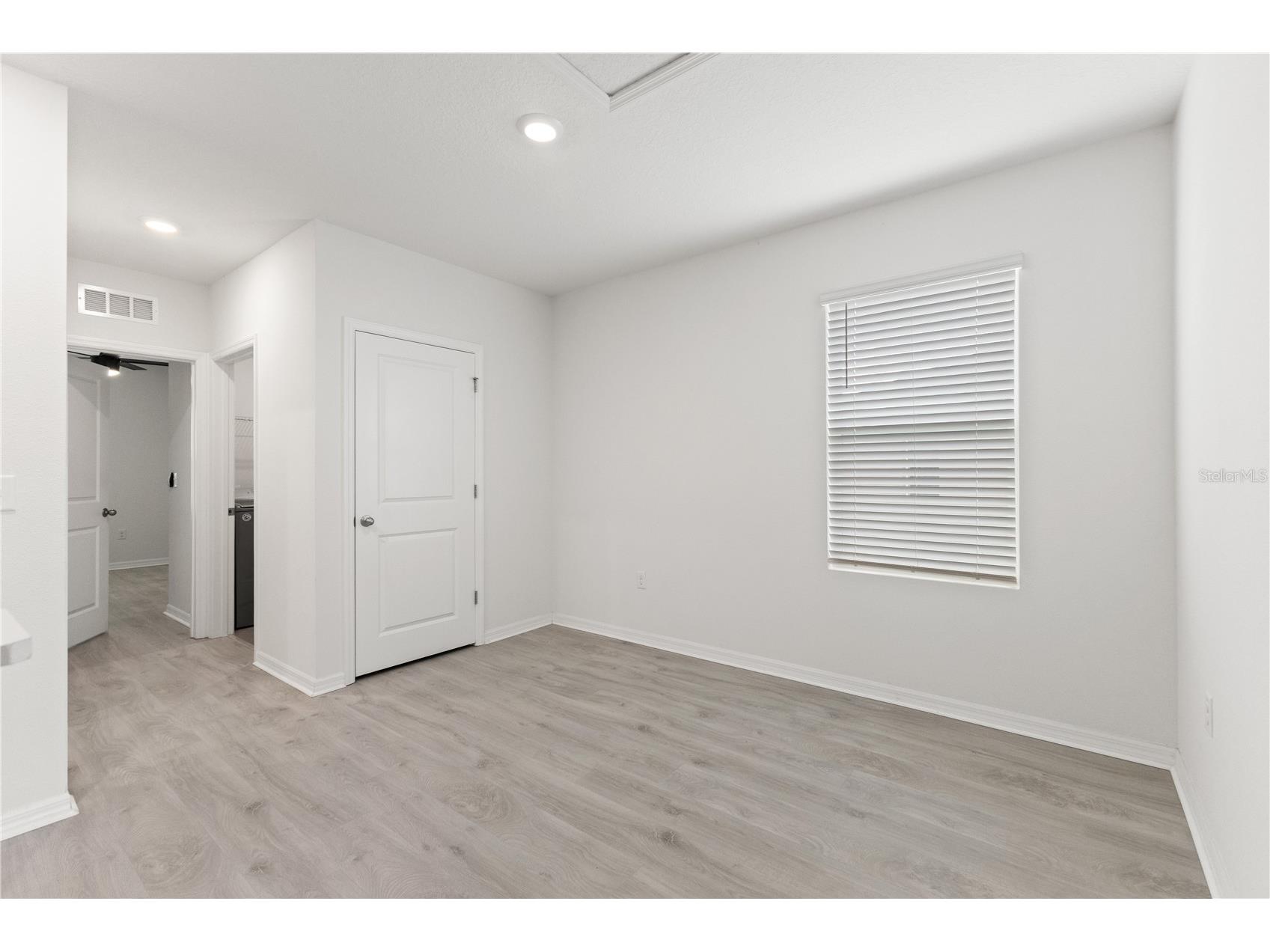 10823 Trailing Vine Drive Tampa FL 33610 TB8527750 image23