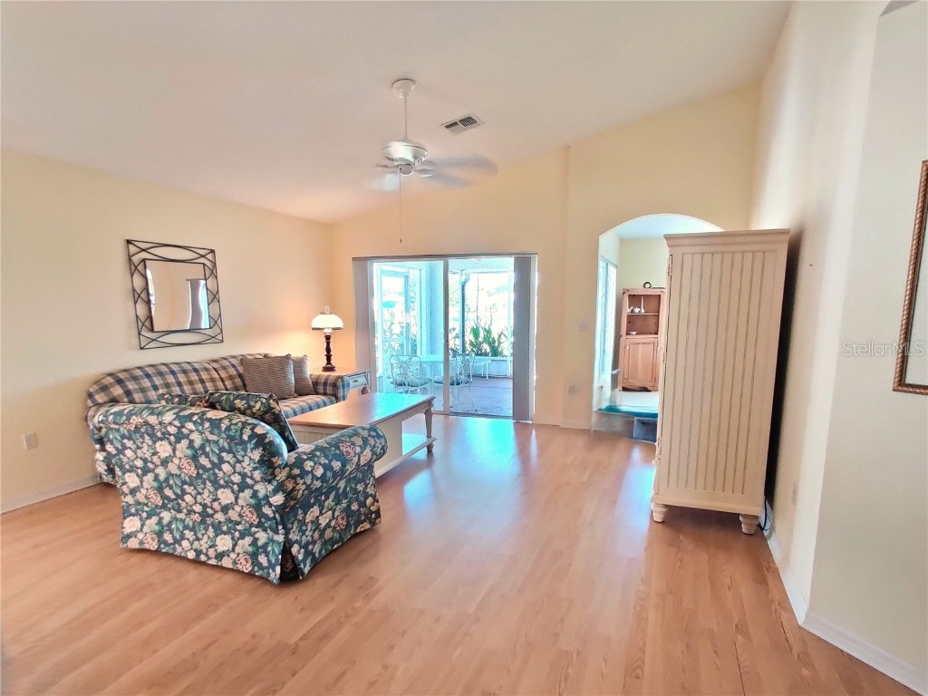 10824 Collar Dr San Antonio FL 33576 TB8445873 image4