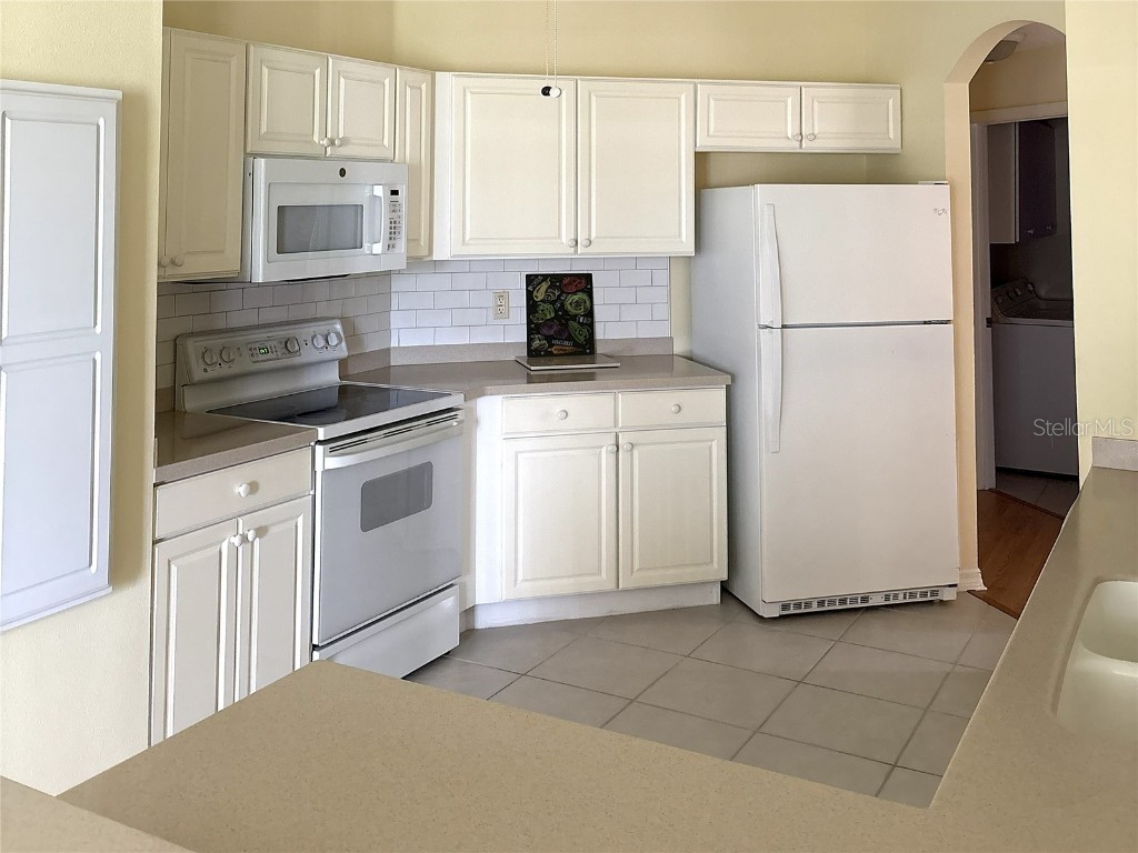 10824 Collar Dr San Antonio FL 33576 TB8445873 image7