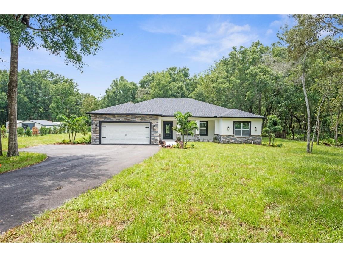 10824 Kitten Trail Hudson FL 34669 W7867427 image1