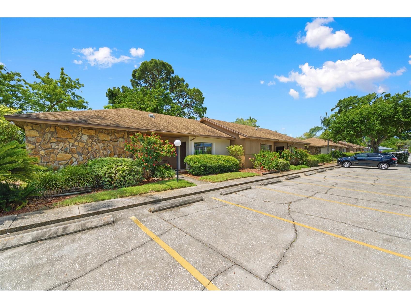 10825 Seminole Boulevard #1 Largo FL 33778 TB8512549 image1