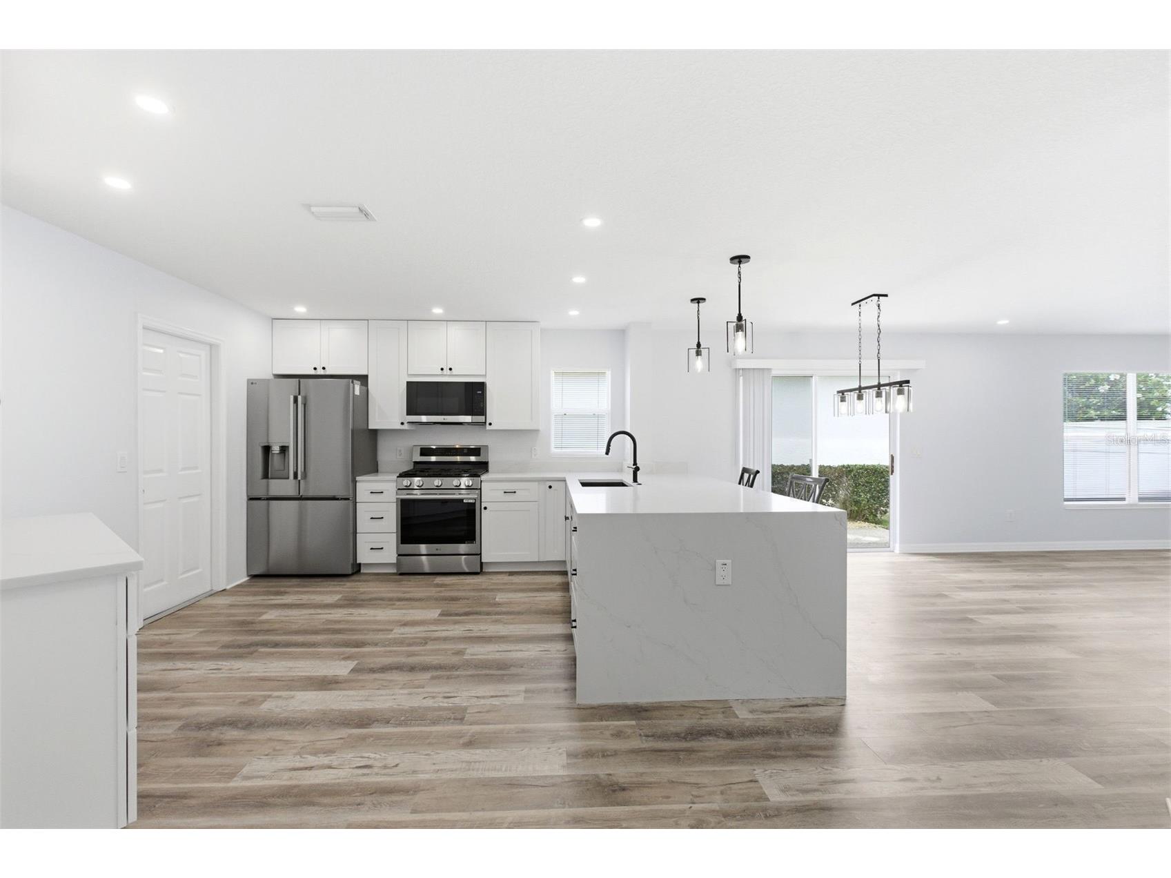 1083 Jackson Street The Villages FL 32162 G5113357 image2