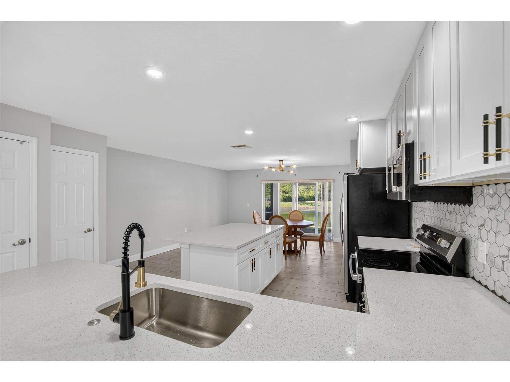 10830 Lake Saint Charles Boulevard Riverview FL 33578 TB8459916 image10