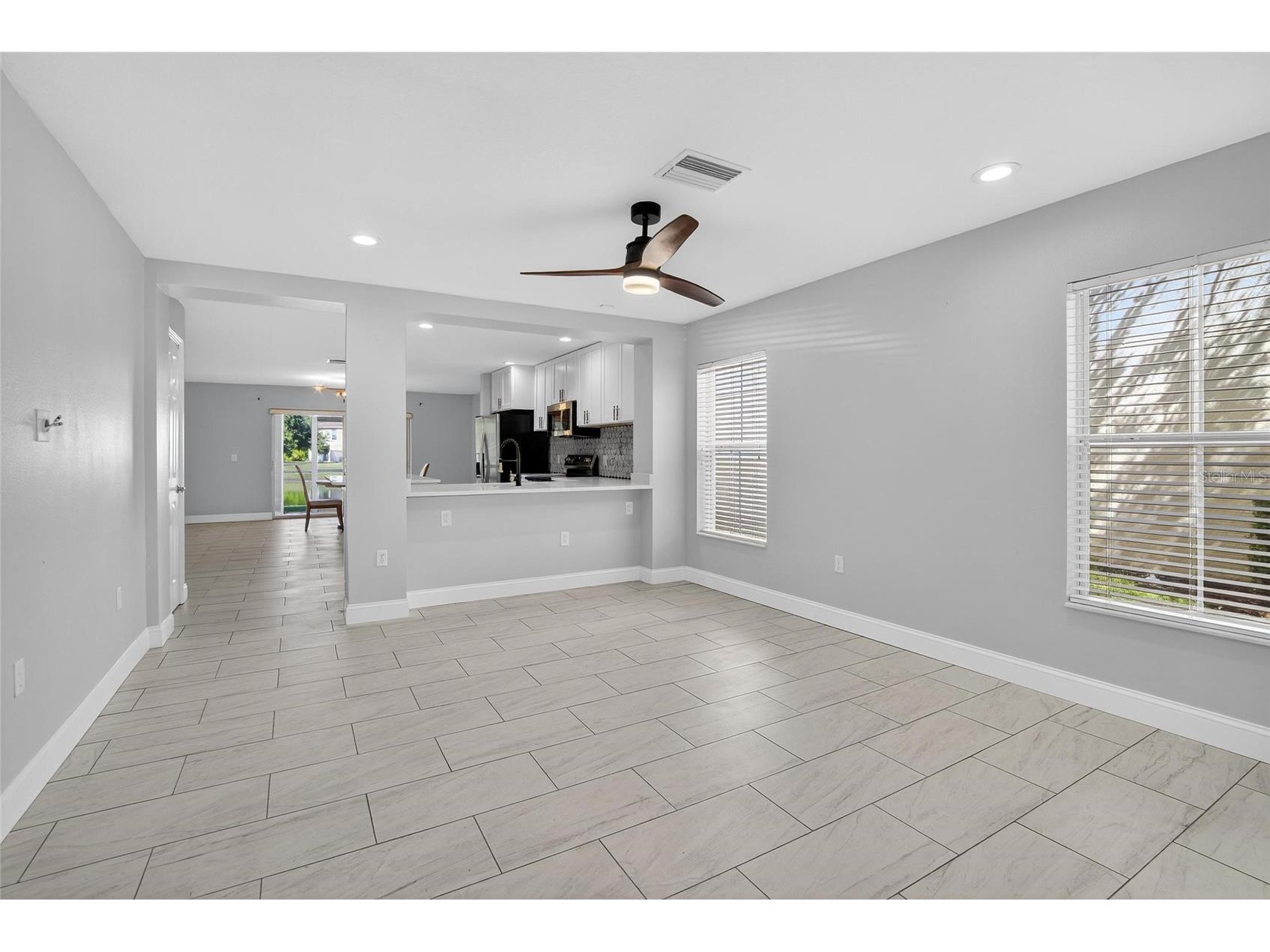 10830 Lake Saint Charles Boulevard Riverview FL 33578 TB8459916 image4