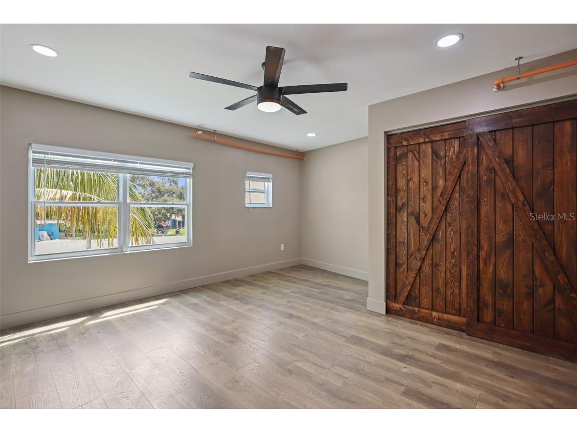 10830 Navajo Drive Saint Petersburg FL 33708 TB8432031 image49