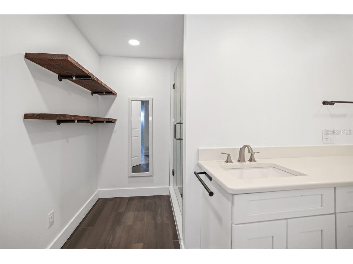 10830 Navajo Drive Saint Petersburg FL 33708 TB8432031 image54