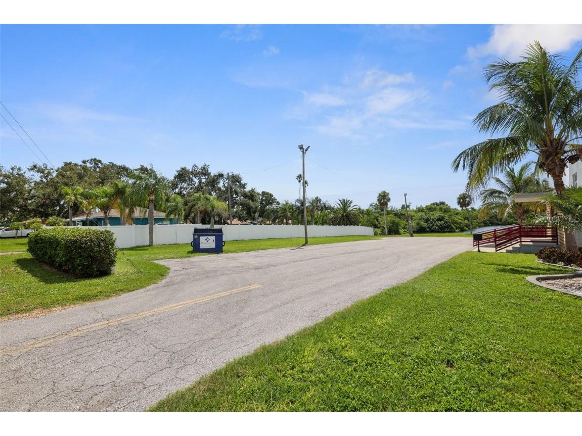 10830 Navajo Drive Saint Petersburg FL 33708 TB8432031 image94