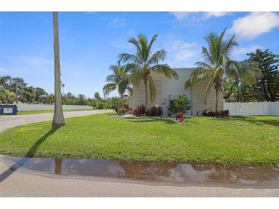 10830 Navajo Drive Saint Petersburg FL 33708 TB8432031 image96