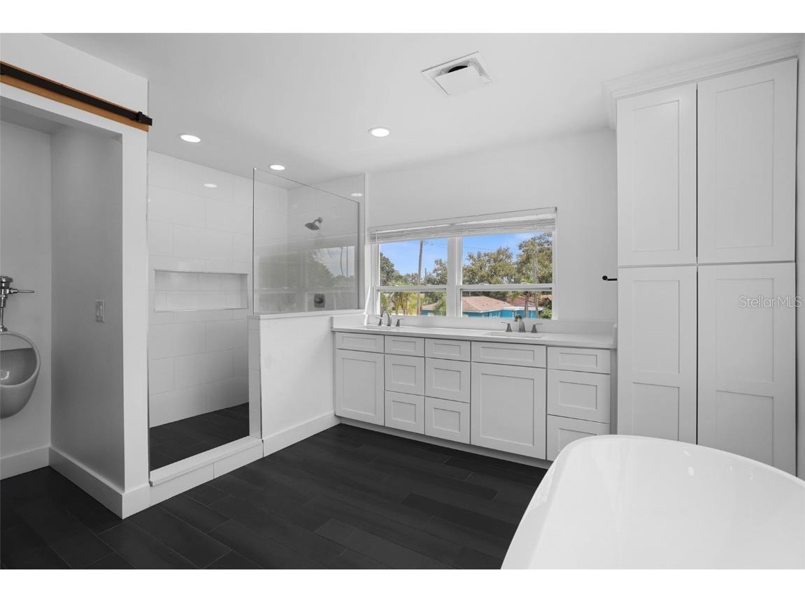 10830 Navajo Drive Saint Petersburg FL 33708 TB8432056 image59