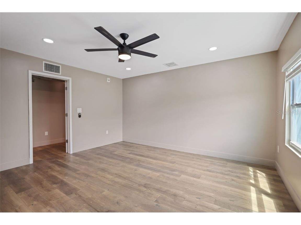 10830 Navajo Drive Saint Petersburg FL 33708 TB8432056 image80