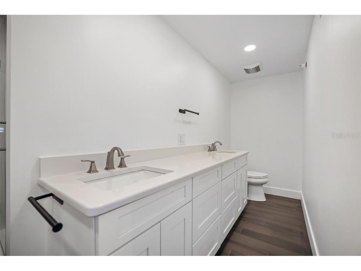 10830 Navajo Drive Saint Petersburg FL 33708 TB8432056 image83