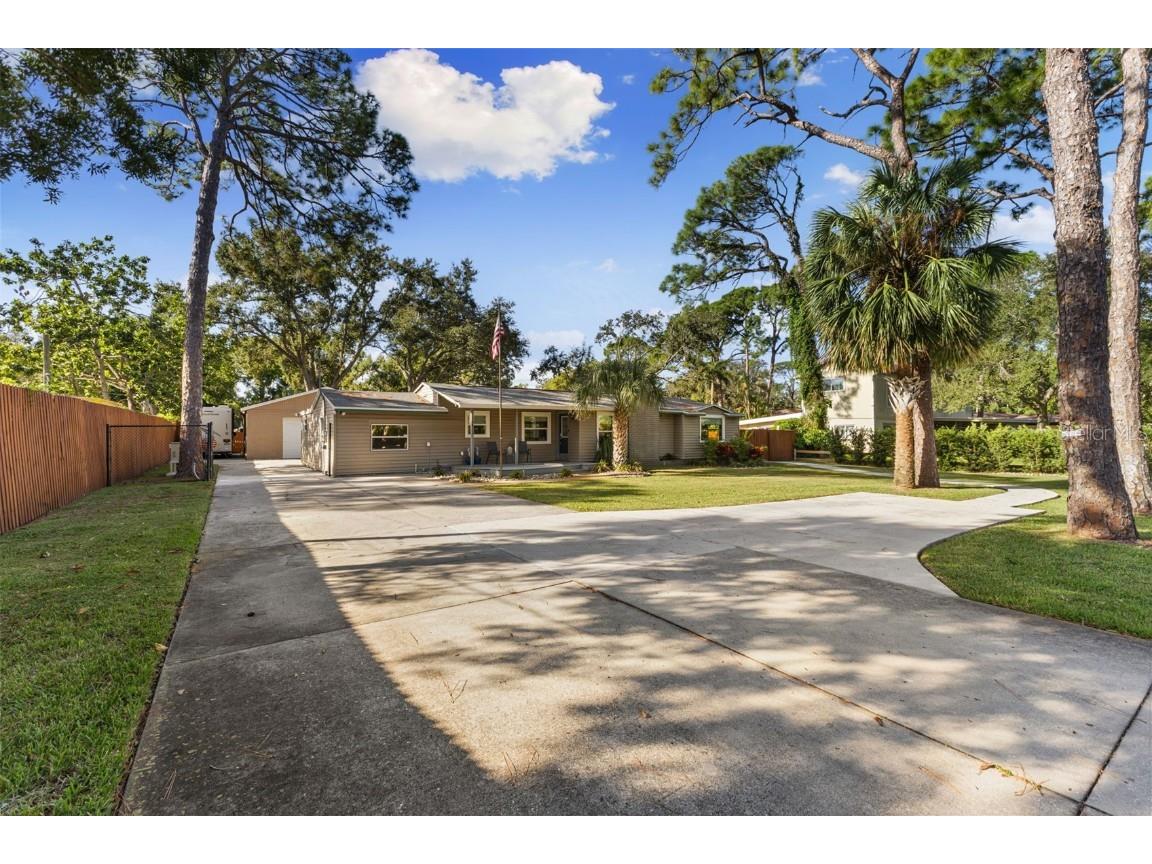 10832 54th Avenue N Saint Petersburg FL 33708 TB8413549 image1