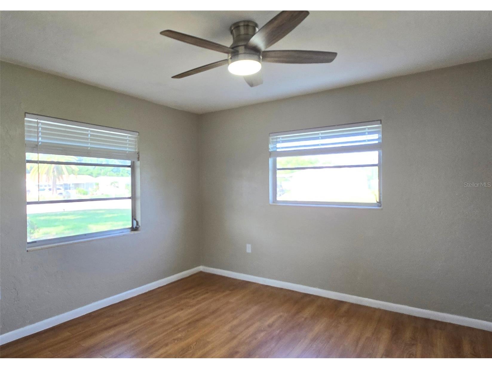 10833 111th Place N Seminole FL 33778 TB8521973 image12